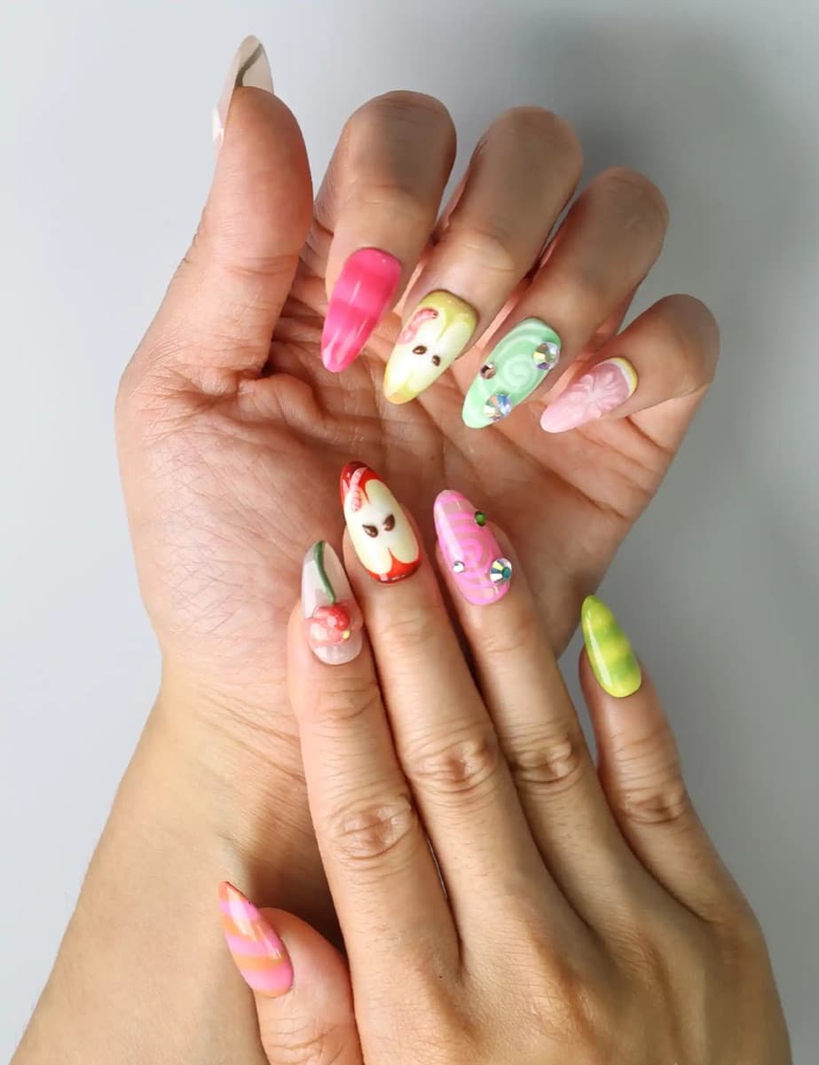 Apple Charm – image 3