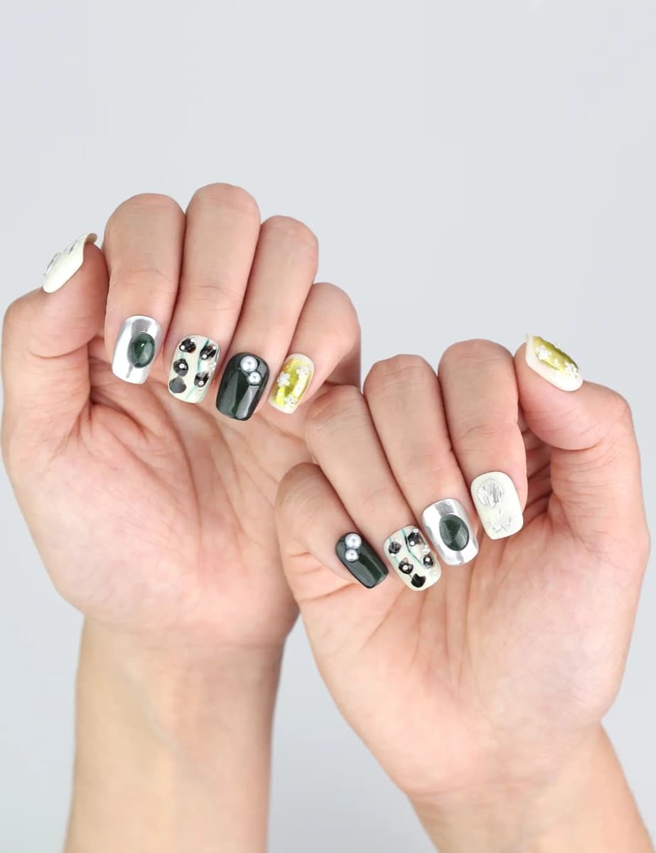 Chic Contrast – image 4