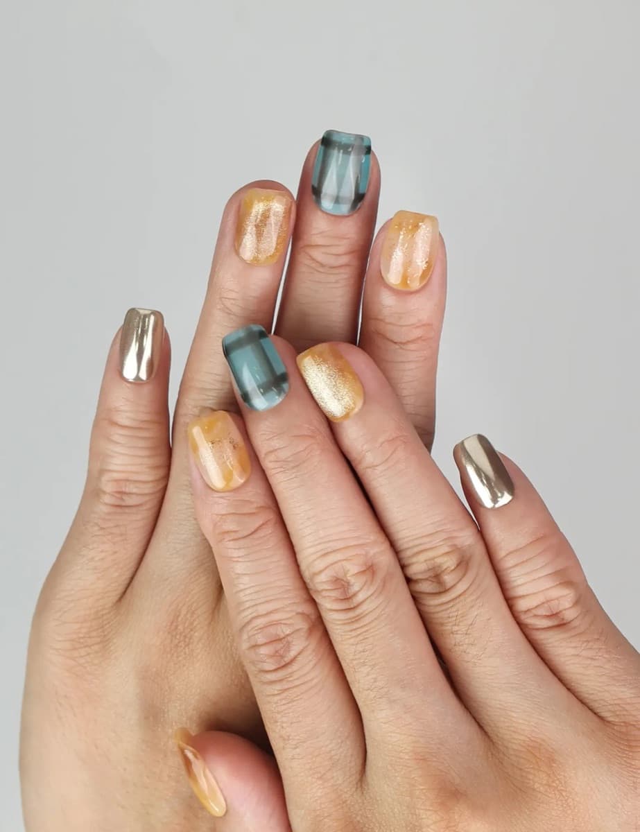 Cozy Plaid Glaze – image 2