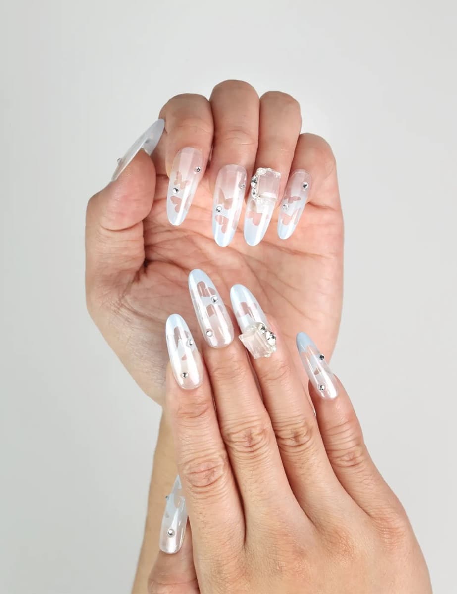 Frost White – image 3