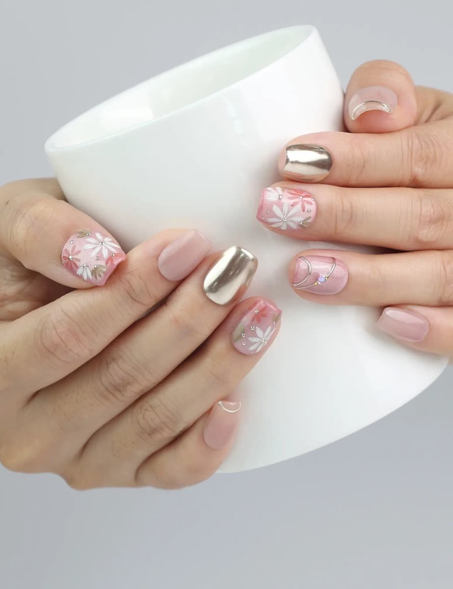 Blush Metallic Bloom – image 5