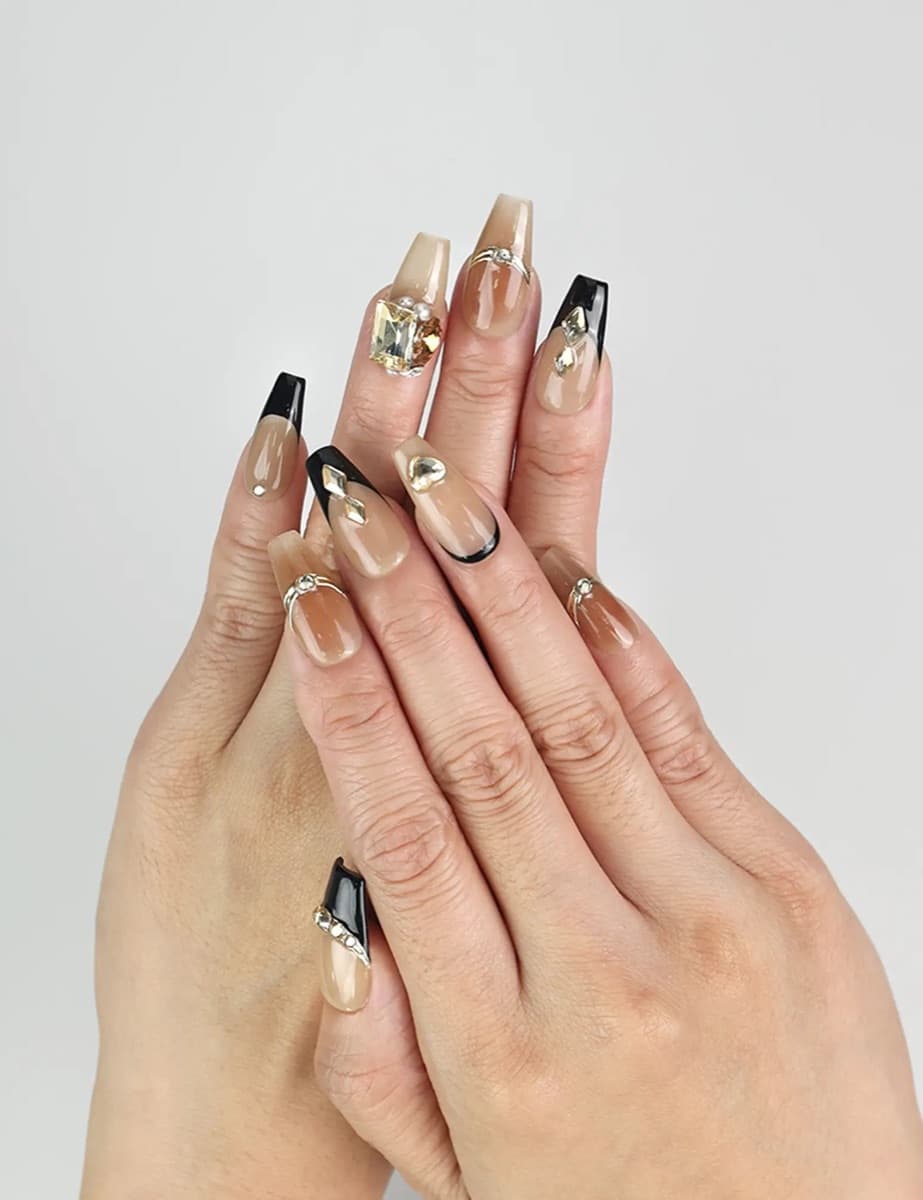 Black French Jewels – image 2