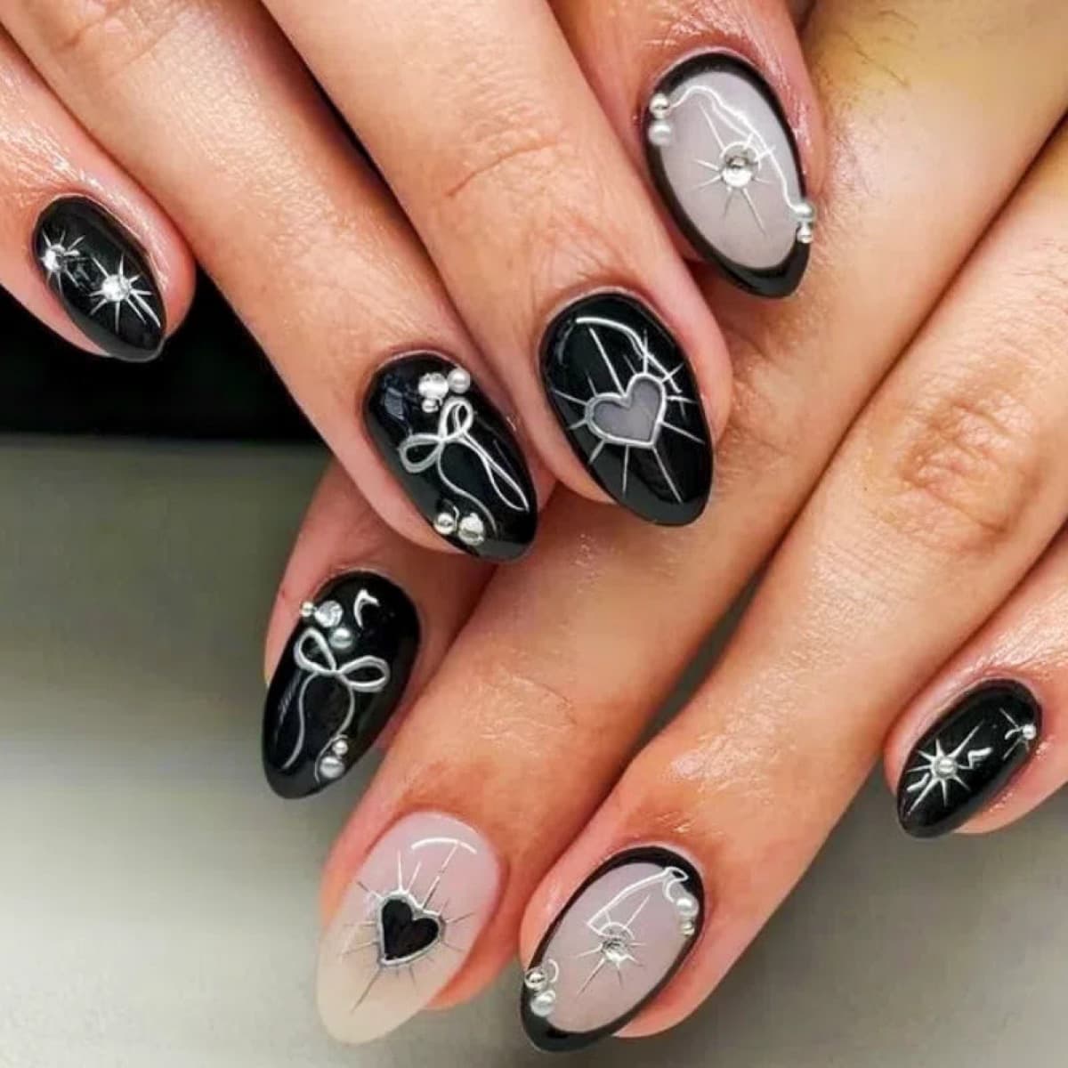 Gothic Chrome Bow – image 2