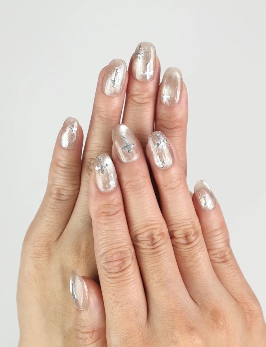 Silver Cross Shimmer – image 2