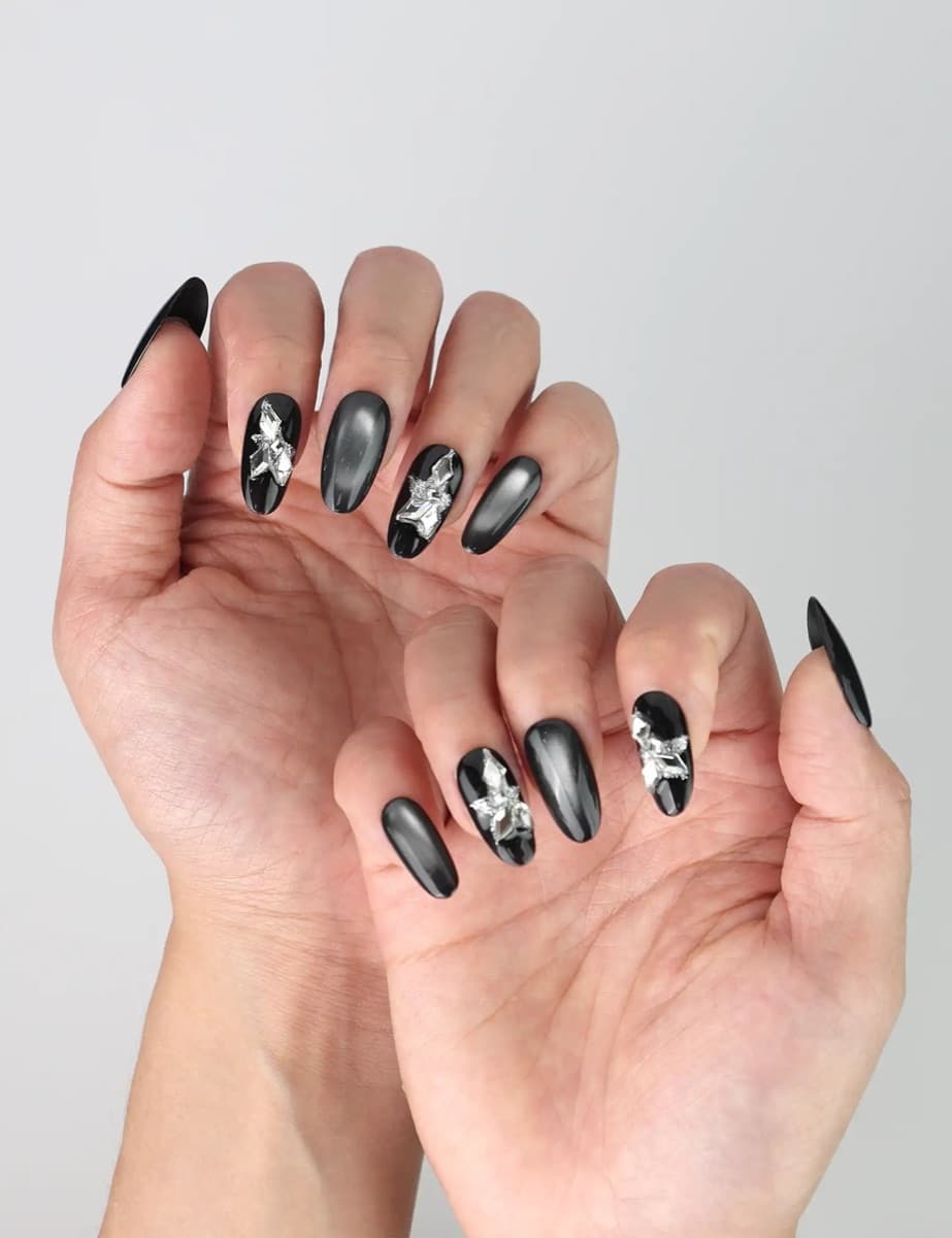 Nocturnal Sparkle – image 4