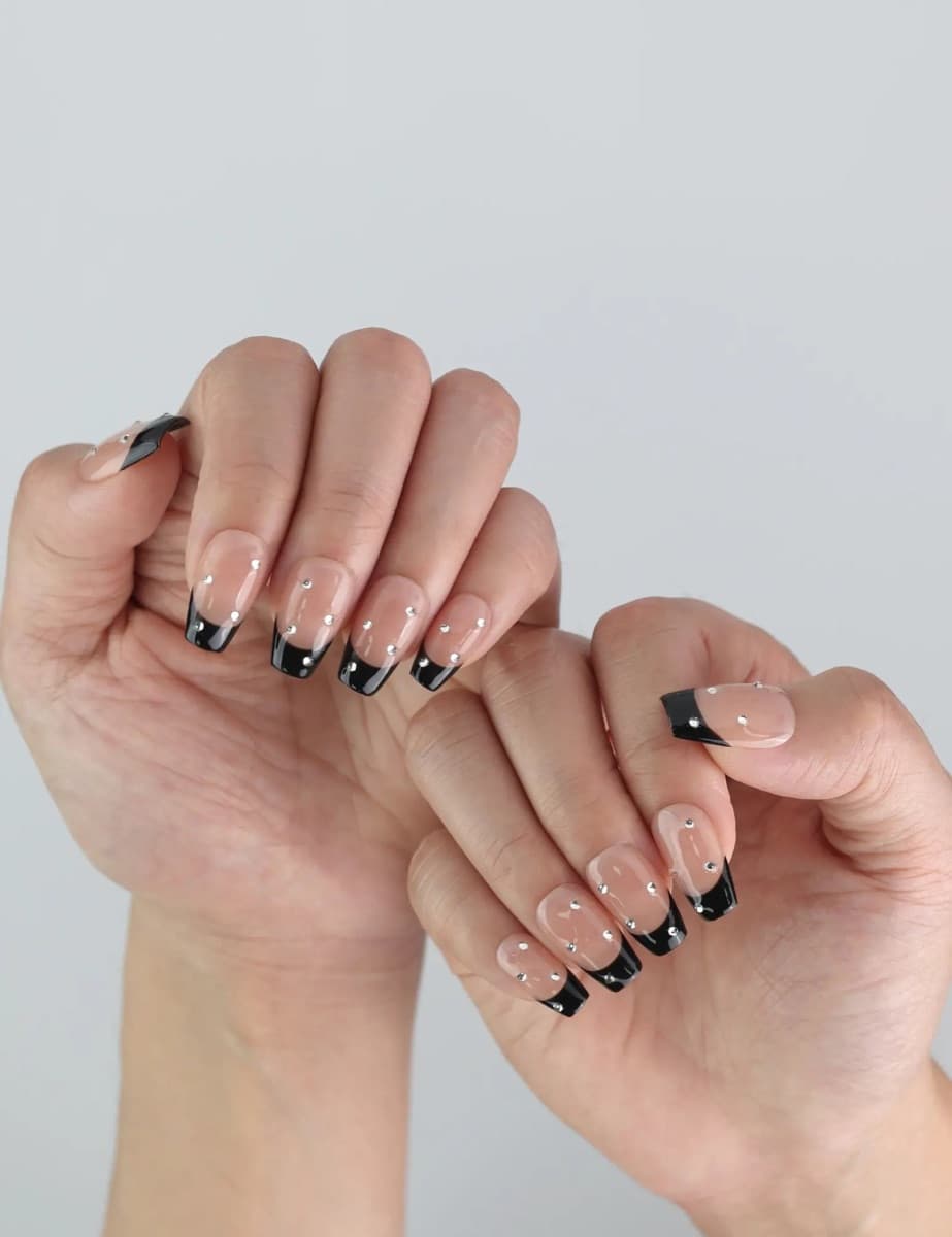 Nude Edge – image 4