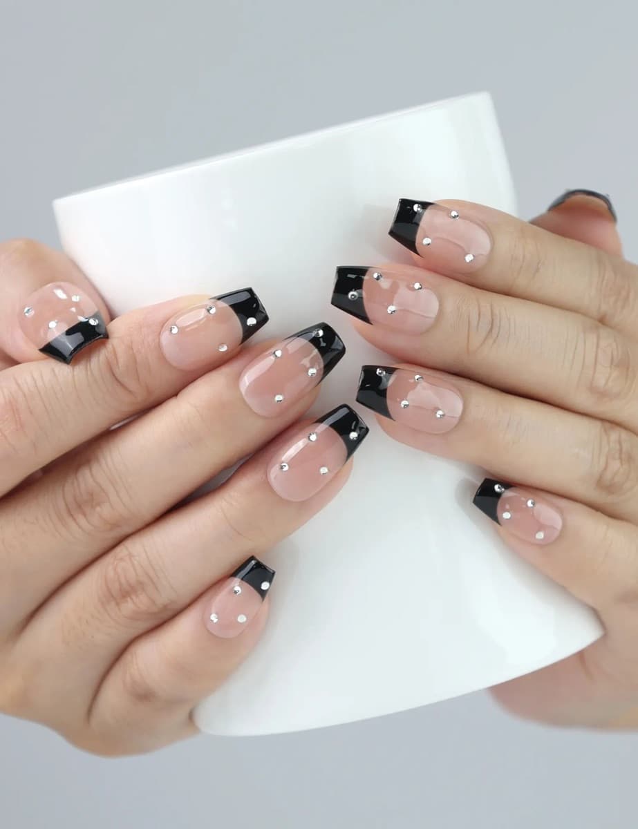 Nude Edge – image 5