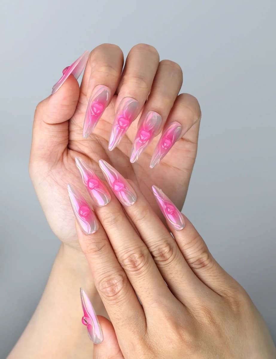 Pink Gradient Heart – image 3