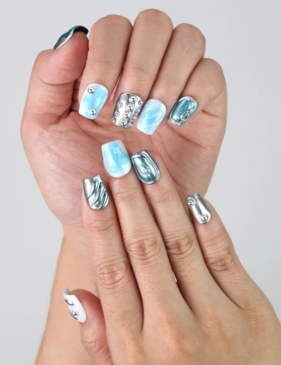 Silver Azure – image 3