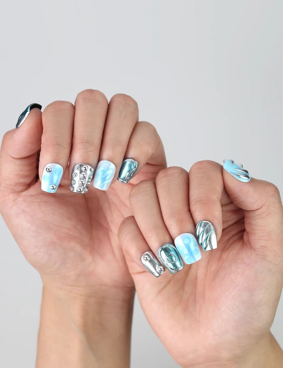 Silver Azure – image 4