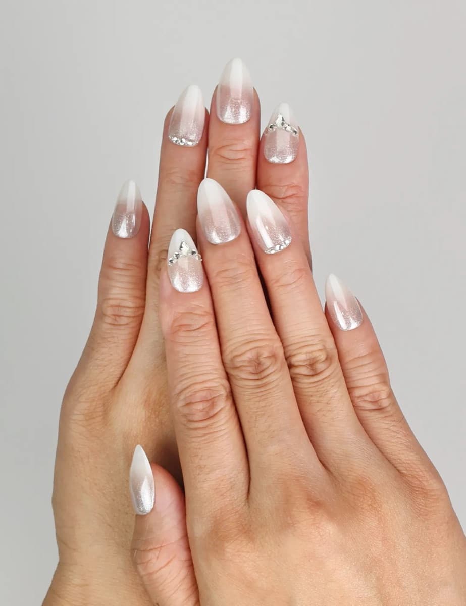 Silver Gleam – image 2