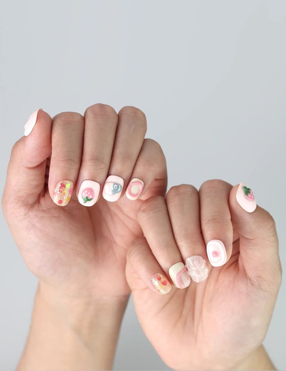 Strawberry Charm – image 4