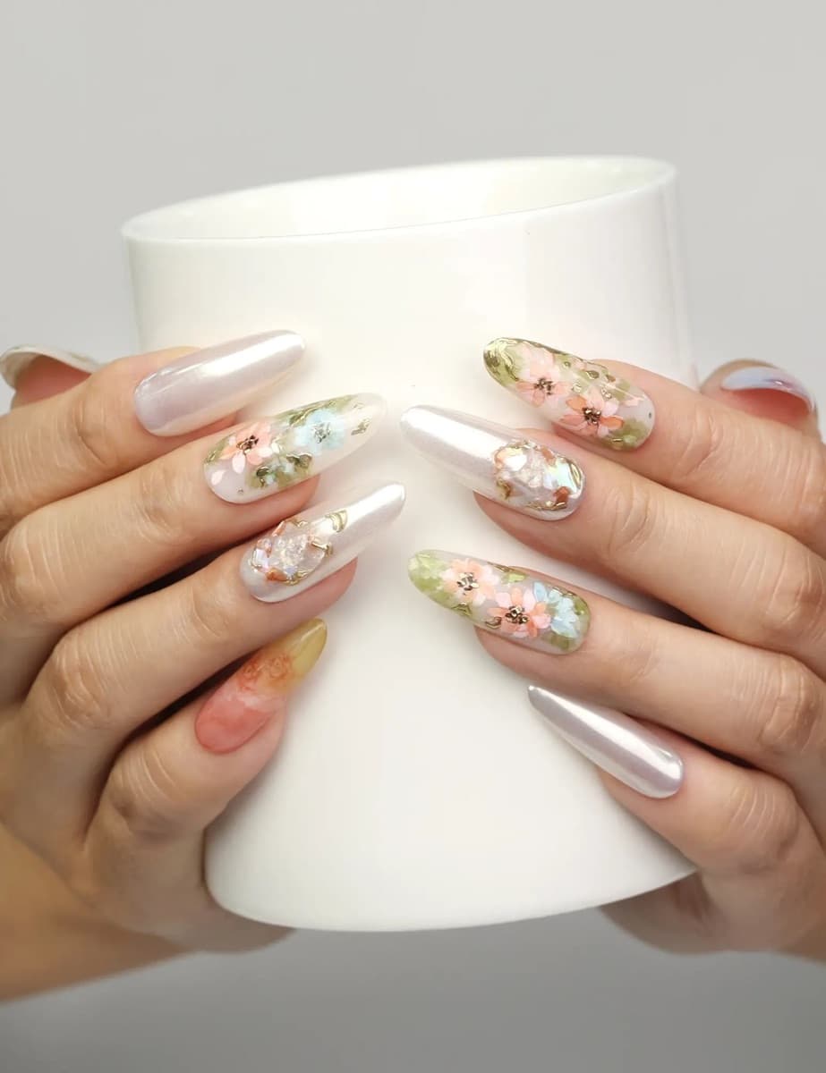 Vintage Floral Garden – image 5