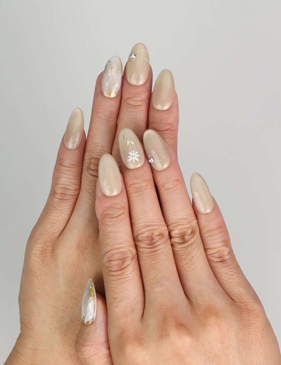 Cappuccino Daisy Gleam – image 2