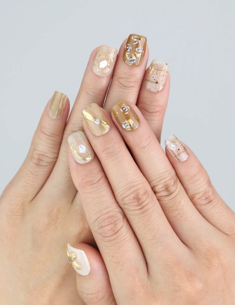 Gilded Grace – image 2