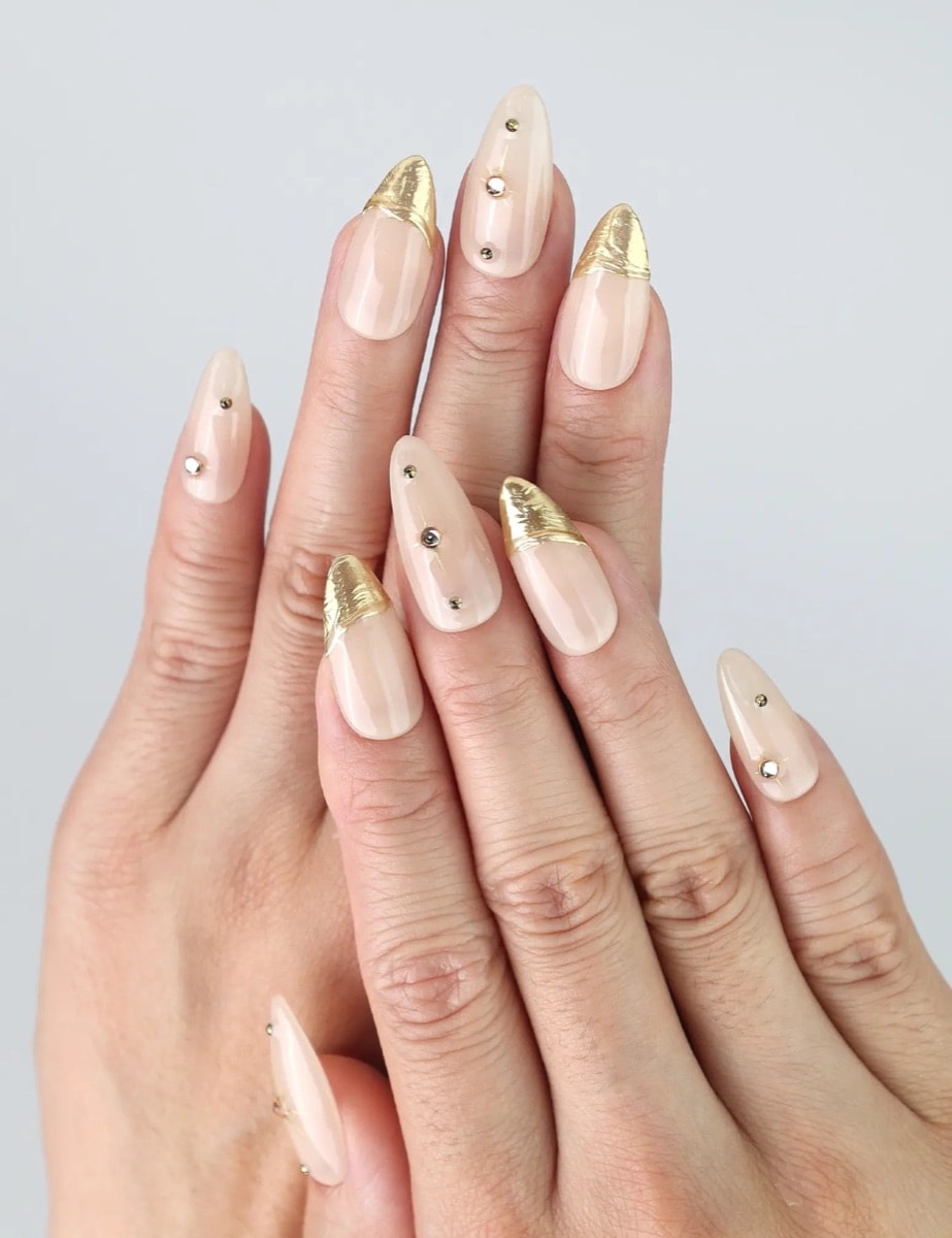 Gold Accent – image 2
