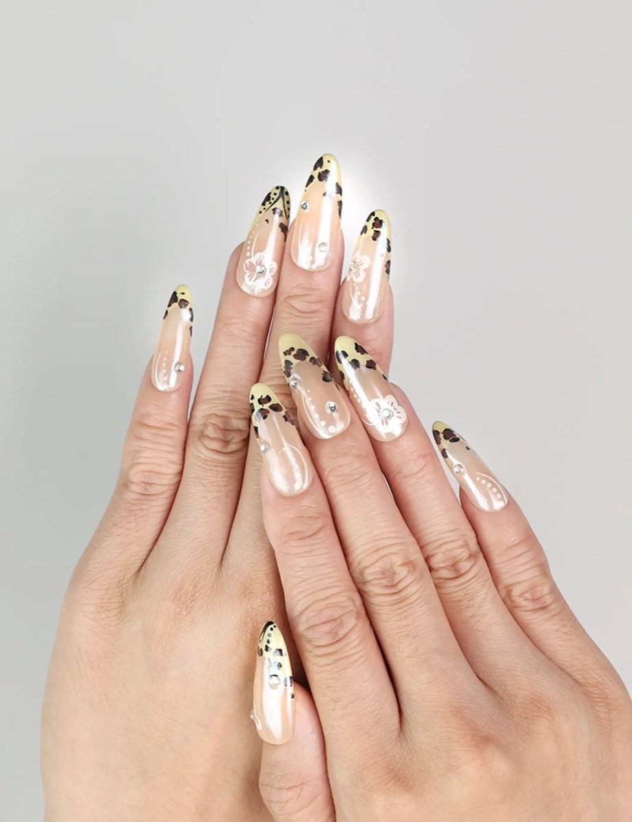 Pearly Blossom – image 2